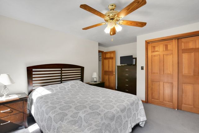 3 Natalie Cir, Franklin, MA 02038