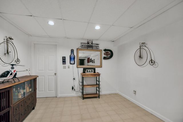 3 Natalie Cir, Franklin, MA 02038