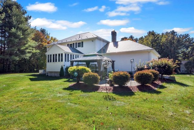 3 Natalie Cir, Franklin, MA 02038