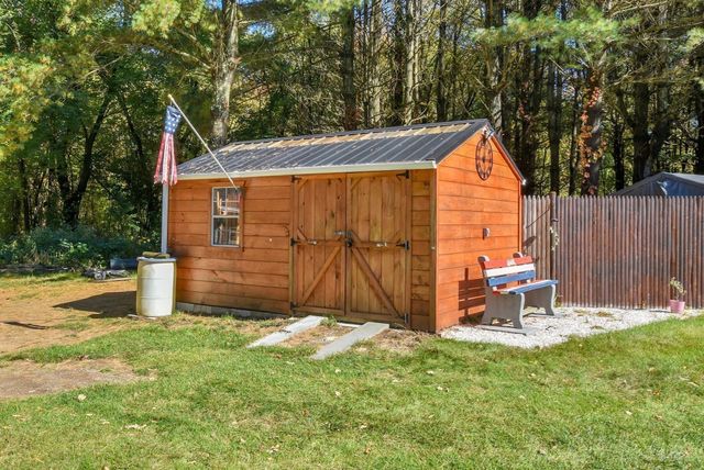 3 Natalie Cir, Franklin, MA 02038