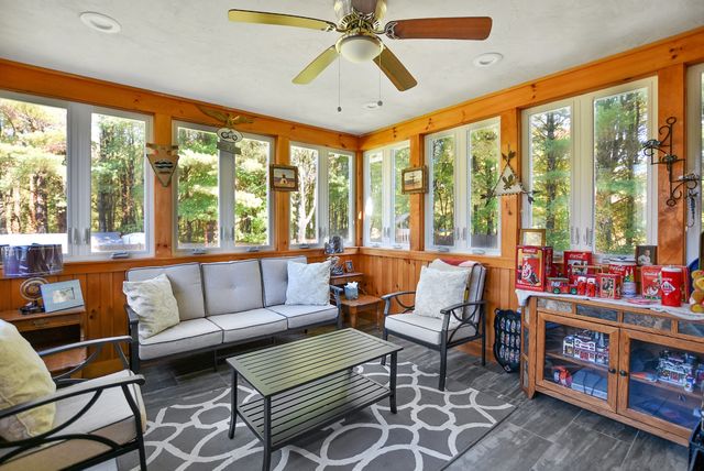 3 Natalie Cir, Franklin, MA 02038