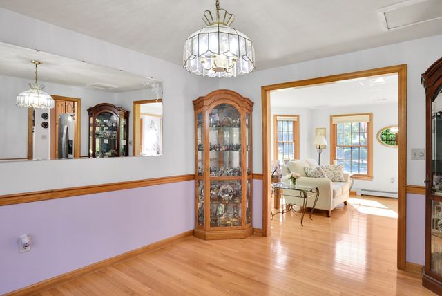 3 Natalie Cir, Franklin, MA 02038