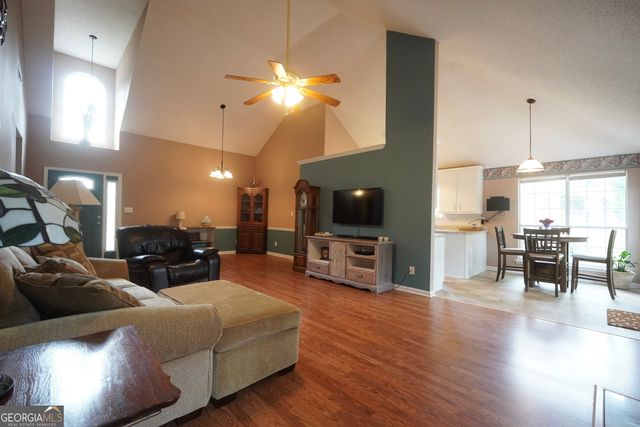 164 Lakepointe Court, Stockbridge, GA 30281