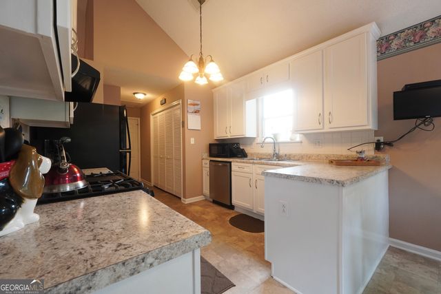 164 Lakepointe Court, Stockbridge, GA 30281