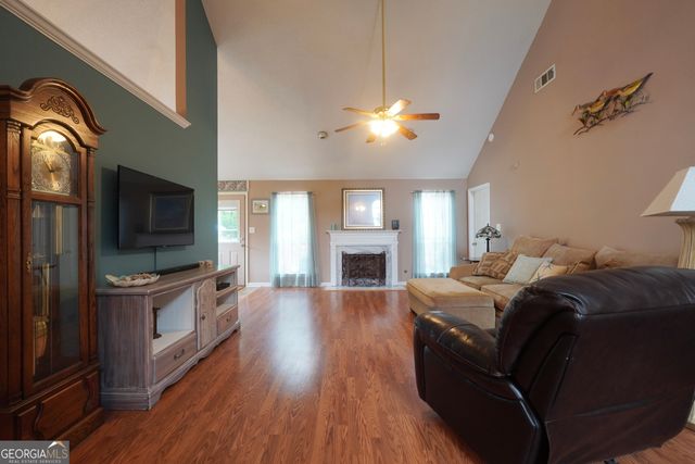 164 Lakepointe Court, Stockbridge, GA 30281