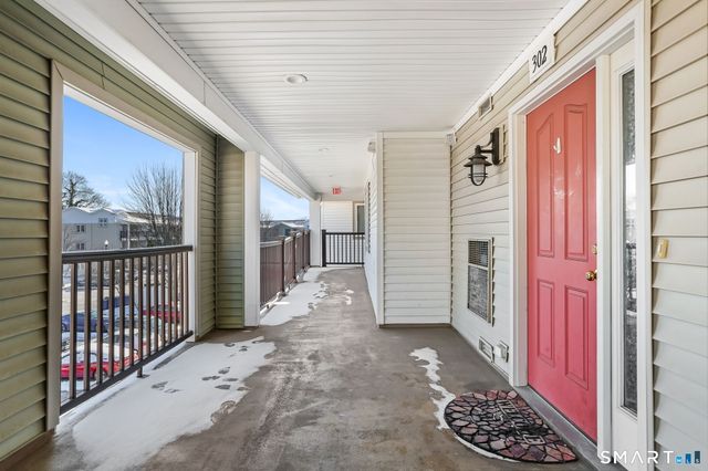 3250 Fairfield Avenue APT 302, Bridgeport, CT 06605