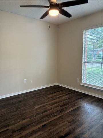 4294 Backus Avenue, Springdale, AR 72762