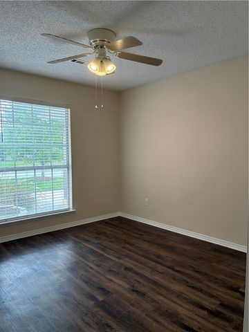 4294 Backus Avenue, Springdale, AR 72762