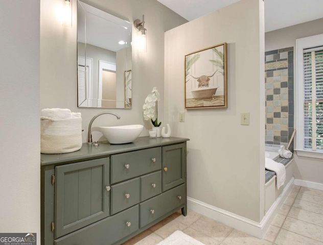 570 Crescent Road, Griffin, GA 30224
