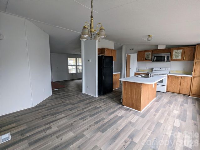 7329 Twillingate Drive, Charlotte, NC 28215