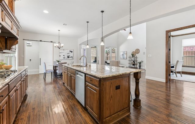 4664 Maverick Way, Carrollton, TX 75010