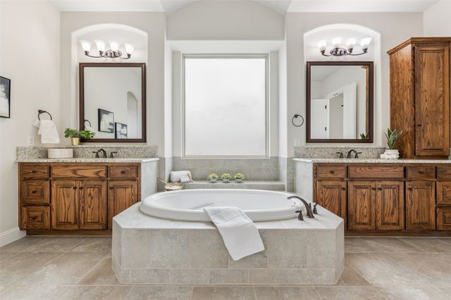 4664 Maverick Way, Carrollton, TX 75010