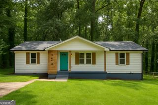 324 Laurel Lane Lane, Stockbridge, GA 30281