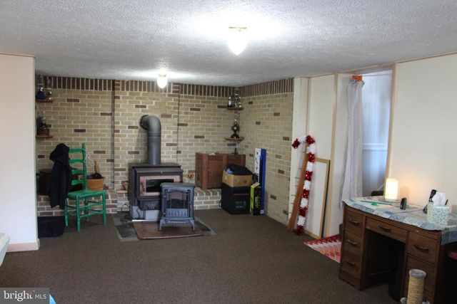 775 CORNER RD, Cabins, WV 26855