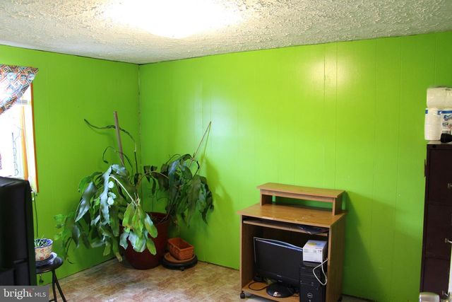 775 CORNER RD, Cabins, WV 26855