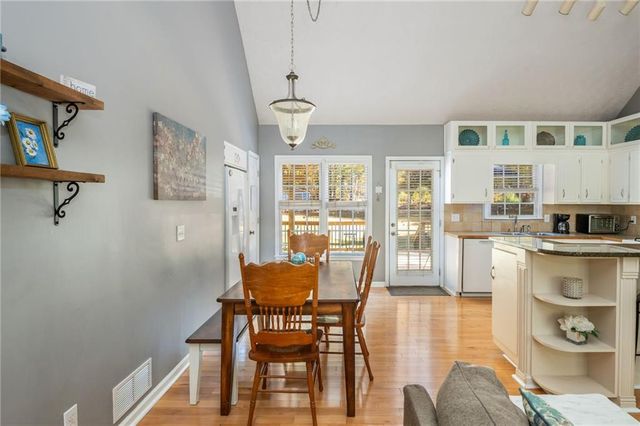 203 Brookhaven Place, Canton, GA 30114