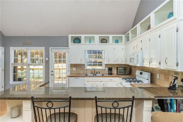 203 Brookhaven Place, Canton, GA 30114