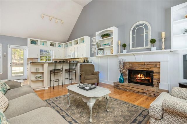 203 Brookhaven Place, Canton, GA 30114