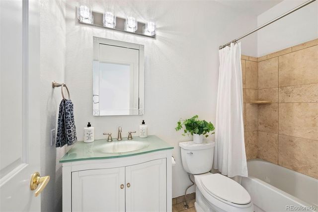 4212 E Orchard Place, Centennial, CO 80121