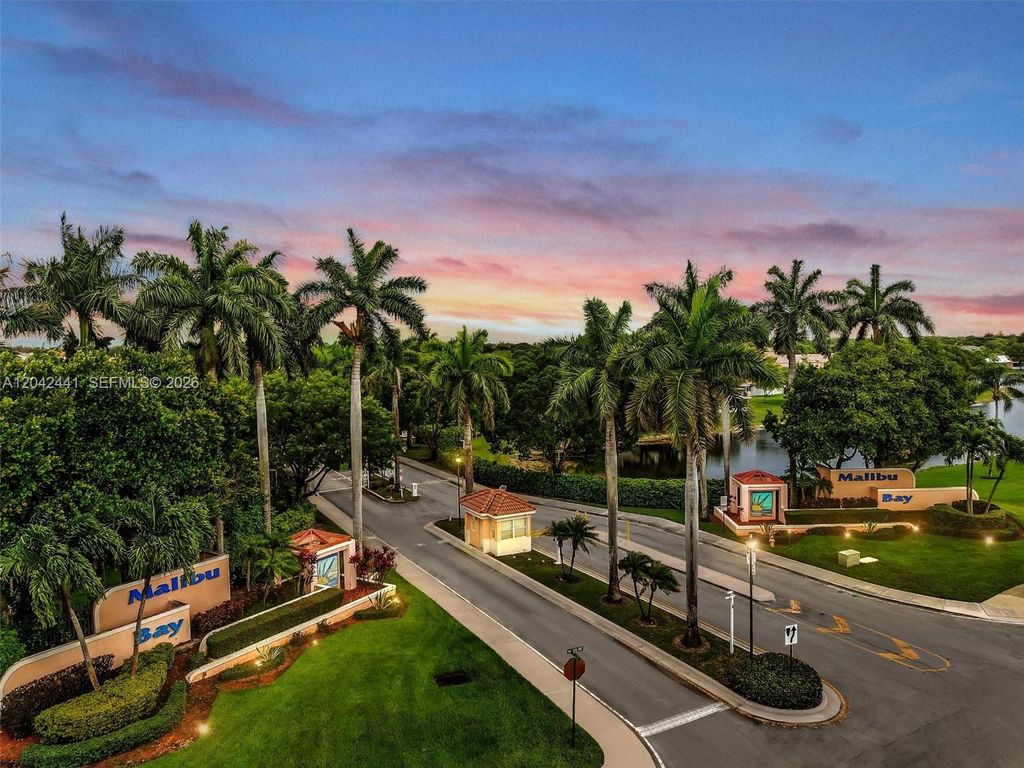 20845 NW 1st St 0, Pembroke Pines, FL 33029