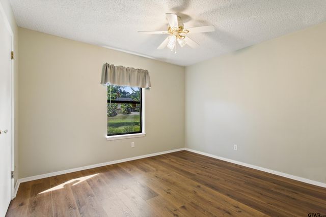 110 Wendy Dr, Whitehouse, TX 75791