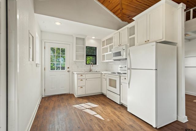 110 Wendy Dr, Whitehouse, TX 75791
