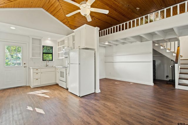 110 Wendy Dr, Whitehouse, TX 75791