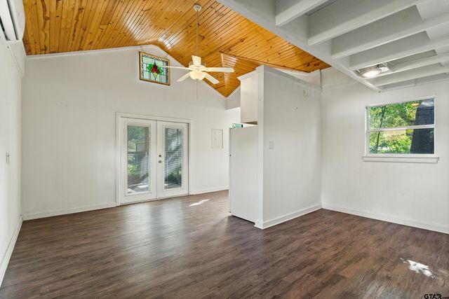 110 Wendy Dr, Whitehouse, TX 75791