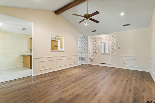 110 Wendy Dr, Whitehouse, TX 75791