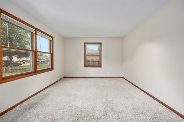 3726 Bluebird Avenue, Wyoming, MI 49519