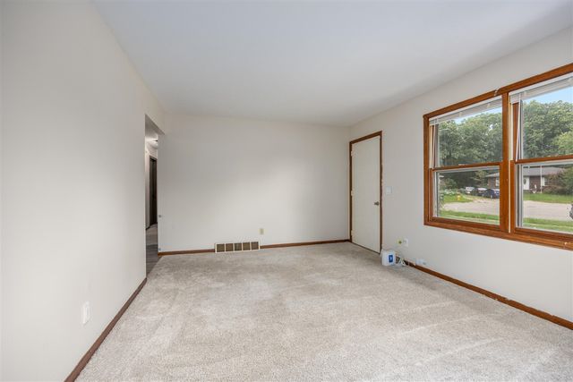 3726 Bluebird Avenue, Wyoming, MI 49519