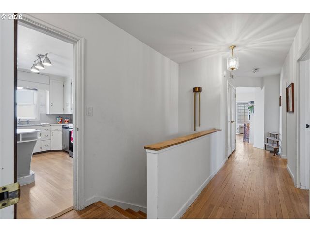 6807 CORREGIDOR Rd, Vancouver, WA 98664
