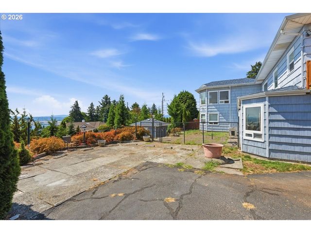 6807 CORREGIDOR Rd, Vancouver, WA 98664