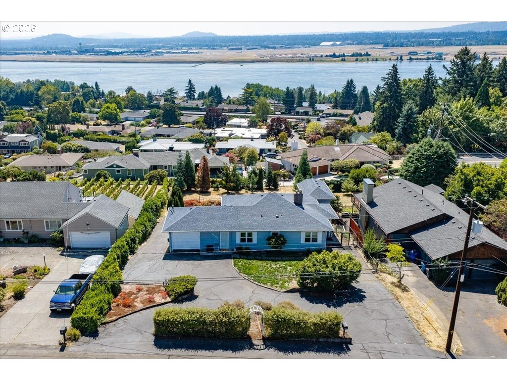 6807 CORREGIDOR Rd, Vancouver, WA 98664