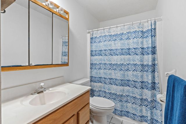 1964 Timber Wolf Trail N, Eagan, MN 55122