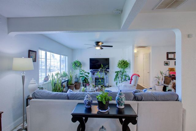 4413 Maud Ave, Keyes, CA 95328