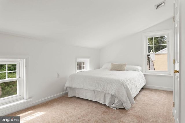 35 E SHARPNACK ST, Philadelphia, PA 19119