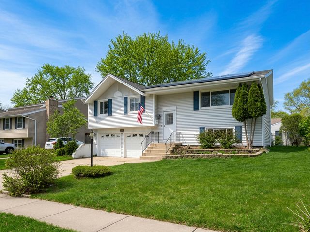 630 Clover Lane, Schaumburg, IL 60193