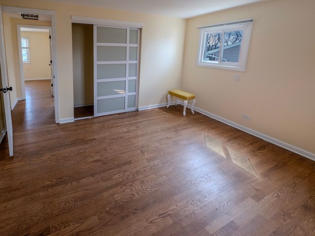 630 Clover Lane, Schaumburg, IL 60193