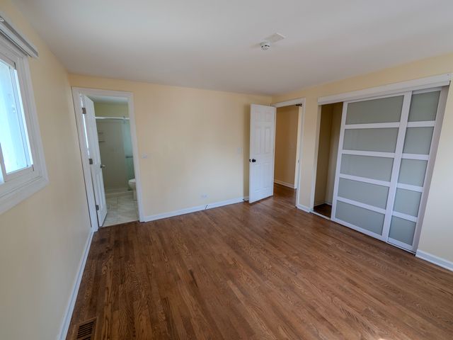 630 Clover Lane, Schaumburg, IL 60193