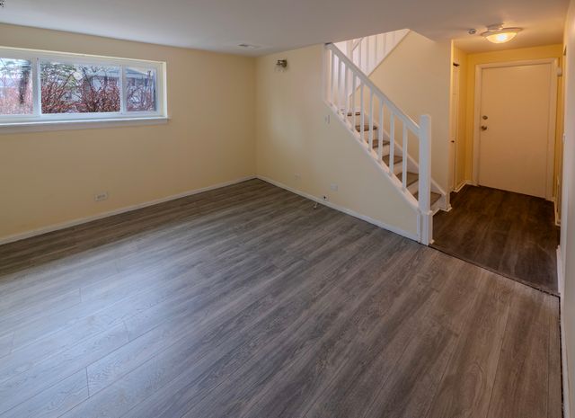 630 Clover Lane, Schaumburg, IL 60193