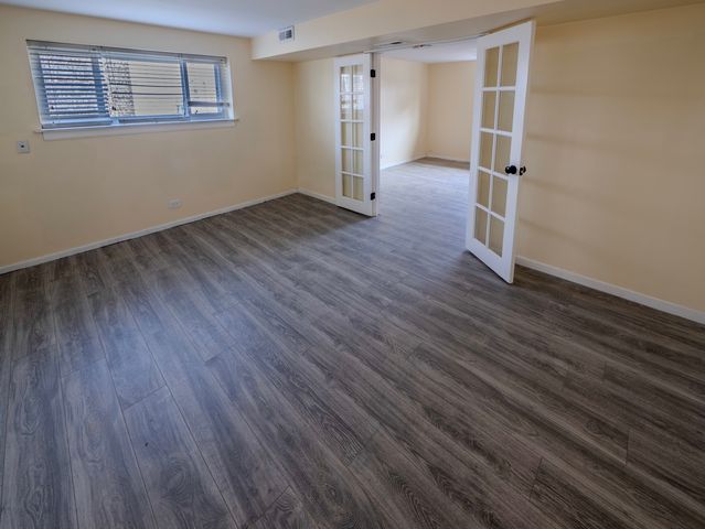 630 Clover Lane, Schaumburg, IL 60193