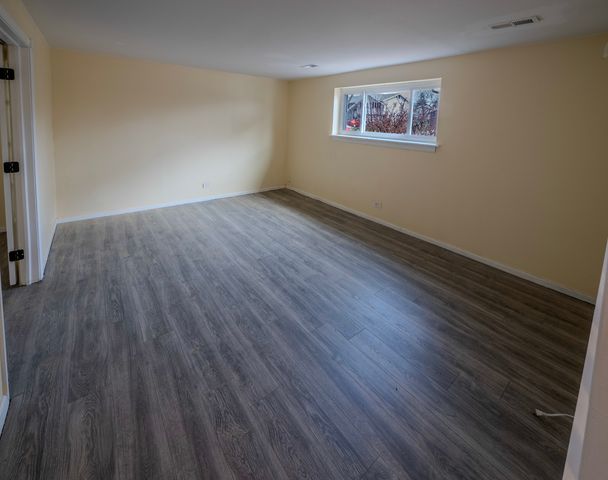 630 Clover Lane, Schaumburg, IL 60193