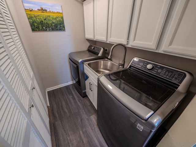 630 Clover Lane, Schaumburg, IL 60193