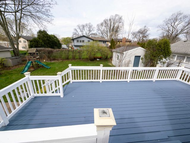 630 Clover Lane, Schaumburg, IL 60193