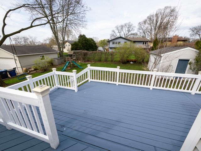 630 Clover Lane, Schaumburg, IL 60193