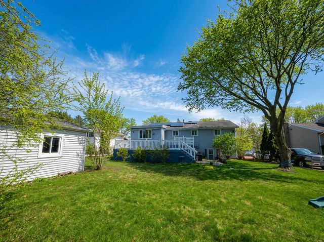 630 Clover Lane, Schaumburg, IL 60193