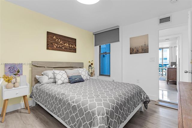 5845 Collins Ave 201, Miami Beach, FL 33140