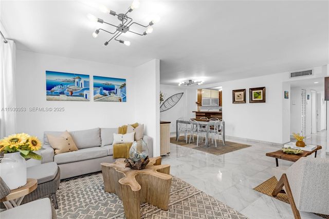 5845 Collins Ave 201, Miami Beach, FL 33140