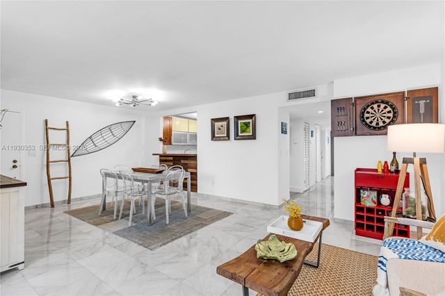 5845 Collins Ave 201, Miami Beach, FL 33140